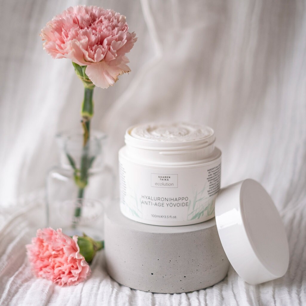 Saaren Taika Ecolution Hyaluronihappo anti-age yövoide 100 ml