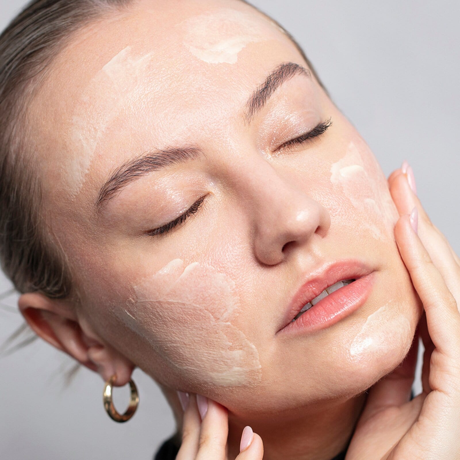 Halo Brightening Mud Mask 
